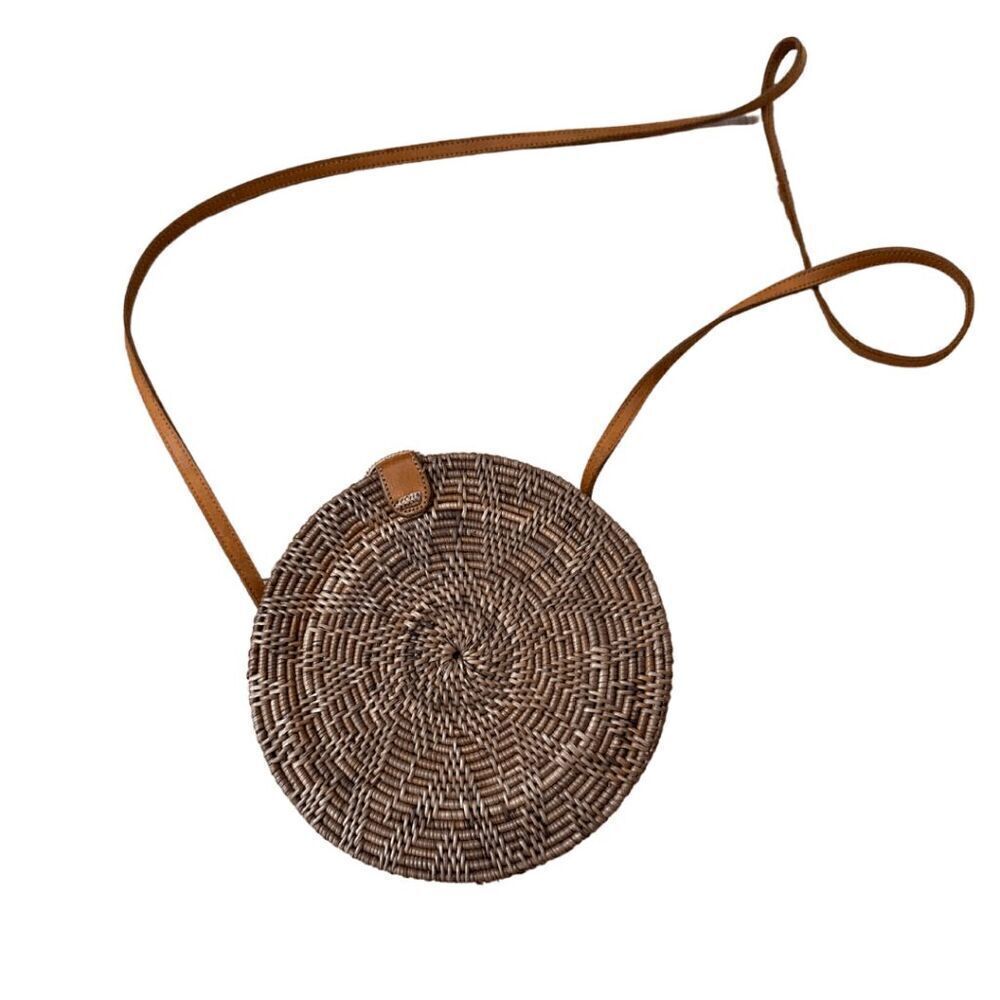 Womens Brown Round Woven Snap Closure Leather Crossbody Strap Purse